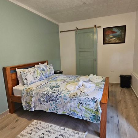 Sea N Sun Guest House Caye Caulker Zewnętrze zdjęcie