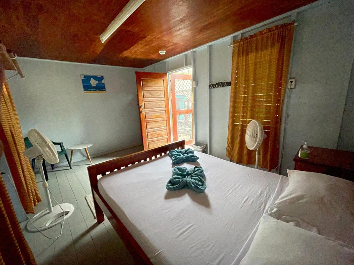 Sea N Sun Guest House Caye Caulker Zewnętrze zdjęcie